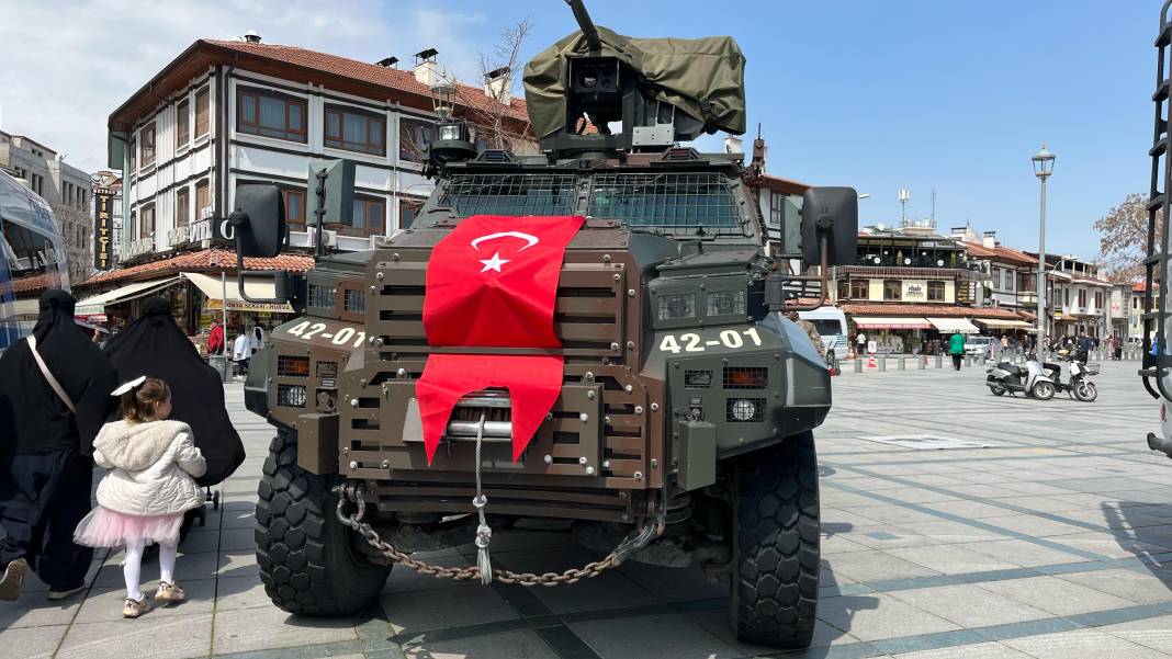 Konya’da polis haftası coşkusu! Emniyet teşkilatı vatandaşlarla buluştu 1